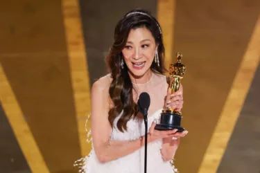 年齢を超えて輝く：ミシェル・ヨーとエブリシング・エブリウェア・オール・アット・ワンスから学ぶ